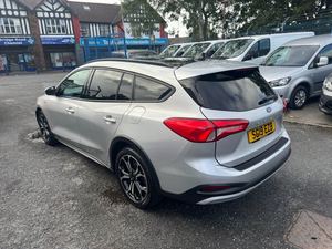 UTILISÉ LHD/RHD 2019 F O R D FOCUS 1.0T ACTIVE X BREAK - Product Image 2