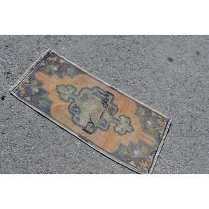 Alfombra tradicional de lana de retazos naranja y azul, alfombra turca de 1,5x3,3 pies para decoraciones de sala de estar para adolescentes con respaldo de látex - Product Image 2