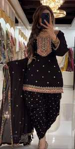 Nouvelle tenue Punjabi de créateur pour femmes, Kurti indien, ensemble Patiyala, Salwar Kameez, Dupatta, prix de gros, prêt-à-porter ethnique - Product Image 4