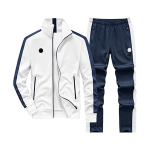 Survêtement d'hiver unisexe en coton 100% respirant, coupe régulière, personnalisé en usine au Pakistan, vente chaude, qualité supérieure, logo imprimé - Product Image 3