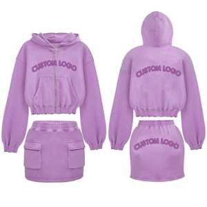 Ensemble deux pièces pour femme avec logo personnalisé, sweat à capuche à manches courtes et jupe, 100% coton, streetwear décontracté et confortable - Product Image 1