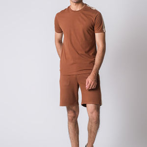 Conjunto Deportivo Personalizado con Logotipo Bordado, Pantalones Cortos Deportivos Transpirables de 2 Piezas, Camiseta y Pantalones Cortos de Algodón para Hombre - Product Image 4