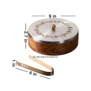 Juego de 2 contenedores Chapati de forma redonda de madera de acacia con diseño único de metal chapado en oro y color plateado tapa superior y pinzas - Product Image 6