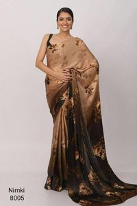 Sari en soie satinée blanche pour femmes avec imprimé floral rose pour les fêtes d'été Inspiré de la beauté japonaise - Product Image 5