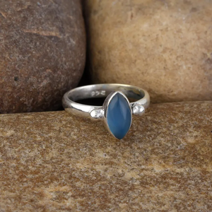Belle marquise forme bleu calcédoine 925 bague en argent Sterling bijoux empilables faits à la main pour les femmes symbole religieux chrétien - Product Image 3