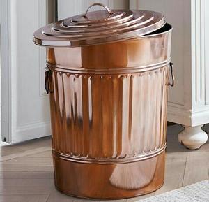 Papelera decorativa de hierro antiguo hecha a mano para casas modernas con asas fuertes y acabado vintage a prueba de herrumbre - Product Image 1