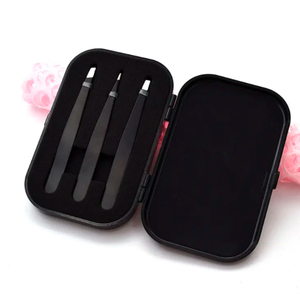 Pince à sourcils de précision en acier inoxydable avec marque privée personnalisée en gros Outil de beauté de maquillage de luxe écologique à pointe oblique - Product Image 1