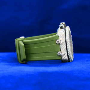 Magnifique montre mécanique à mouvement automatique en acier inoxydable avec détails en moissanite glacée offrant une qualité supérieure et un style tendance - Product Image 4