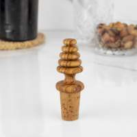 Tapón de Corcho para Botella Personalizado, Portátil e Impermeable, Hecho a Mano con Madera de Olivo, Estilo Rústico Mediterráneo, Recuerdos de Boda