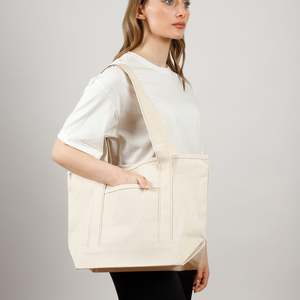 Bolsas de Lona Resistentes de Lujo - Tamaño Mediano con Diseño de Color Sólido - Product Image 3