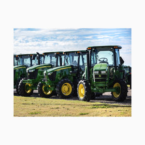 Tractor agrícola John Deere usado con opciones de ruedas 4WD y 2WD con motor de 100HP 90HP 120HP para uso agrícola, proveedor mayorista - Product Image 2