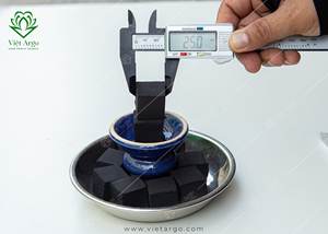 Cubo de carbón negro de alta temperatura Cáscara de coco de larga duración Shisha Hookah Diseños de bambú personalizados Hecho en Vietnam por el fabricante - Product Image 2