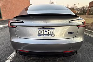 ราคาดีที่สุด สภาพเยี่ยม รถยนต์รุ่น 3 Performance ปี 2025 - Product Image 4