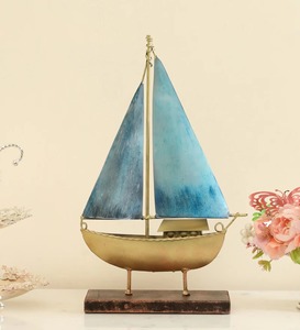 Yacht Sculpture de table haut de gamme le plus vendu Objet décoratif Accent parfait Bleu Yacht Bateau Métal Décoration intérieure - Product Image 3