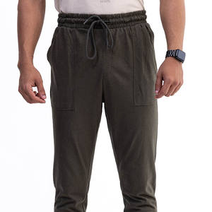 Pantalones Deportivos para Hombre de Alta Calidad con Logotipo Personalizado, Corte Ajustado Negro con Panel Lateral Blanco, Cintura Elástica y Bolsillos, Cómodos - Product Image 6