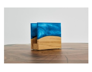 Servilletero de madera y resina de primera calidad, hecho a mano, elegante soporte para pañuelos para una decoración de comedor moderna - Product Image 1