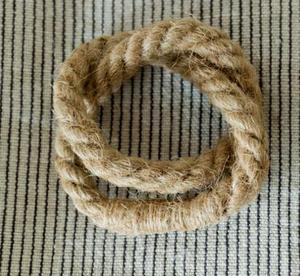Vente en gros de ronds de serviette décoratifs de luxe en jute Décoration de table Événements avec porte-serviettes en bois, métal et rotin Hôtels - Product Image 3
