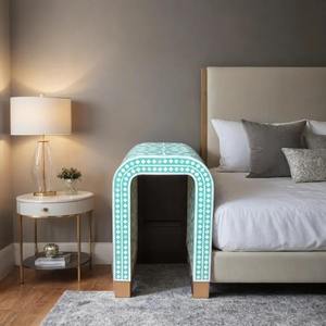 Elegante Mesa de Centro Hecha a Mano con Incrustaciones de Hueso Verde y Blanco con un Patrón Único Decorativo para el Estilo Interior - Product Image 2
