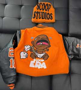 แจ็คเก็ตวาร์ซิตี้ผู้หญิงปักโลโก้เอง แจ็คเก็ตบอมเบอร์หนังบุขนสำหรับฤดูหนาว สไตล์สตรีทแวร์ แจ็คเก็ตเลตเตอร์แมน แจ็คเก็ตวาร์ซิตี้สำหรับฤดูใบไม้ผลิ - Product Image 2