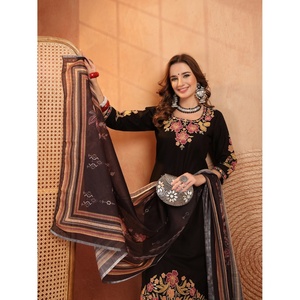 Ensemble Kurta, Palazzos et Dupatta en Coton Pur Brodé Floral pour Femme, Style Traditionnel Indien/Pakistanais, Séchage Rapide, Idéal Été - Product Image 2
