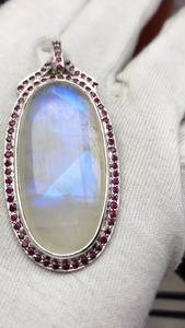 จี้เงิน925เงินสเตอร์ลิงประดับพลอยมูนสโตนและทับทิมคุณภาพสูงเกรด AAA สวยงามมากและมีการออกแบบที่เป็นเอกลักษณ์และเหมาะสำหรับทุกโอกาส - Product Image 4