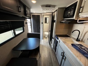 Vendedor Verificado: Forest River Grey Wolf 23MK Usado del 2026 con Alto Rendimiento Disponible para la Venta - Product Image 5