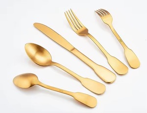 Ensemble de couverts en or mat élégant pour une salle à manger contemporaine Vaisselle moderne et style de cuisine avec un design sobre en provenance d'Inde - Product Image 5