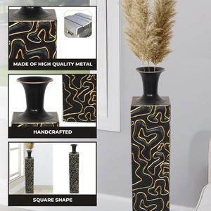 Elegante Jarrón Alto Negro y Dorado, Perfecto para Decoración de Hogar de Lujo, Decoración de Eventos y Regalo de Inauguración de Casa, de la India - Product Image 4