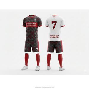 Tenues d'équipe de football personnalisées haut de gamme, ensemble maillot et short de football OEM, respirant et à séchage rapide, impression par sublimation, maillots de sport - Product Image 2