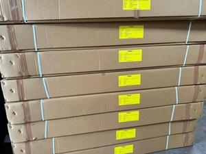 Soportes para vallas de metal con recubrimiento en polvo personalizados y abrazaderas de montaje directas del fabricante indio. - Product Image 4