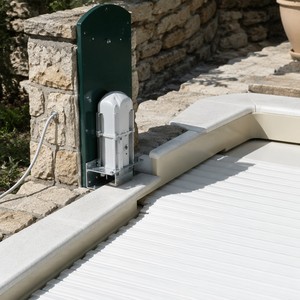 Sistema de Cubierta Automática para Piscina Water Crown, Enrollable, Resistente a los Rayos UV, para Piscinas Enterradas y Elevadas, Residenciales y de Villas, Venta al Por Mayor - Product Image 2