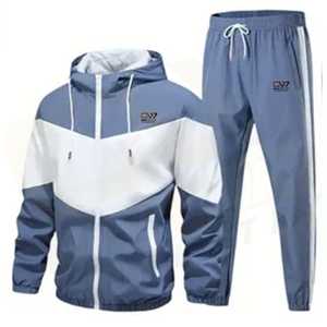 ชุดวอร์มกีฬาแบบยูนิเซ็กซ์ สองชิ้น เสื้อฮู้ดดี้และกางเกงจ็อกเกอร์ ผลิตจากวัสดุเบาสบาย ระบายอากาศได้ดี รับผลิตแบบ OEM/ODM พร้อมสกรีนโลโก้ตามสั่ง - Product Image 1