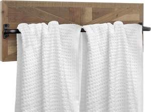 Toallero de granja rústico, impresionante decoración de baño de granja de madera de granero para pared, madera con incrustaciones expertas con barra negra mate - Product Image 2