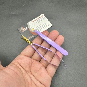 Pince à épiler à sourcils en or violet lilas Logo personnalisé Embouts pointus inclinés en acier durable Ciseaux à sourcils Ciseaux à ressort pour cils - Product Image 4