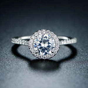 Ensemble de bijoux fantaisie Hallmark Silver American Diamond Round Rays - Bague et pendentif - Idée cadeau - Product Image 3