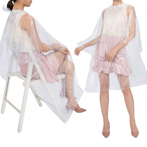 Bata de peluquería de nailon desechable personalizada, capas de peluquero, delantal para estilista, uso en salón, chal de plástico para teñir el cabello - Product Image 4