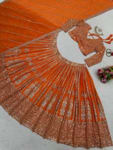 Último diseñador Faux Georgette Thread Sequence Work Lehenga Choli por Fab Zone - Product Image 2