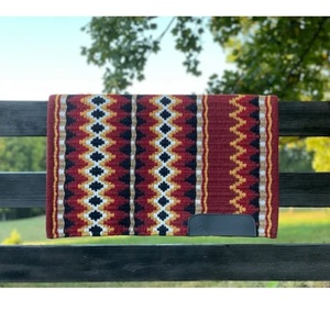 Tapis de selle en laine Western show fait à la main en taille 34*42 - Product Image 1