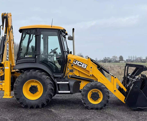 Cargadora Retroexcavadora JCB 3CX Original y Cargadora Frontal con Motor Perkins, Capacidad de 5 Toneladas, Tracción en las 4 Ruedas, Excelente Estado, Precio - Product Image 1