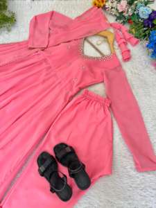 Robe de mariée pour femme en faux georgette lourde avec sequins, col et manches brodés, style princesse, ensemble intérieur en coton américain, fabriqué en Inde - Product Image 4