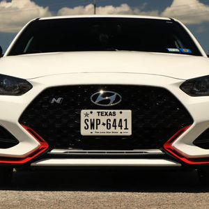 Hyundai Veloster N 2022 d'occasion en bon état, boîte manuelle 6 vitesses, turbo 4 cylindres, provenance du Texas, non modifiée - Product Image 1