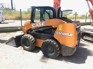 รถตักล้อยางขนาดเล็ก CASE SV185B 12 ตัน พร้อมบุ้งกี๋ดันดินสำหรับงานก่อสร้าง - Product Image 3