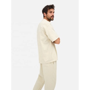 Camiseta de Cuello Redondo y Manga Corta para Hombre, Personalizada de Fábrica, Estilo Casual Básico, Color, Talla y Logotipo Personalizables, Proveedor de Bordado e Impresión - Product Image 2