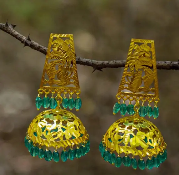 Pérolas Indianas Jhumki Brincos Verde Meenakari Brincos Longos De Noiva Brincos Indianos Desgaste Do Partido Jhumka Banhado a ouro Pérolas Verdes