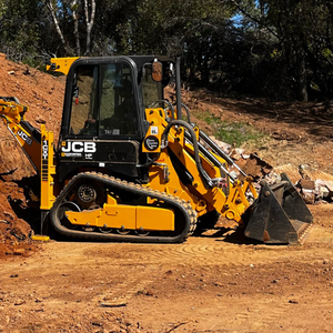 Chargeuse-pelleteuse à chenilles JCB 1CXT avec moteur économe en carburant et construction robuste pour le terrassement et la préparation du site - Product Image 2