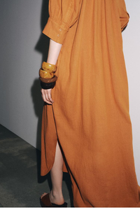 Elegante Vestido Midi con Cuello en V y Mangas hasta el Codo para Mujer, con Aberturas Laterales, Corte Holgado, Estilo Casual para Uso Diario - Product Image 2