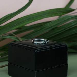 Bague exclusive en diamant de laboratoire EF Color VS1 Clarity Marquise Cut Gold Rose Gold Silver IGI SGL Certified Jewelry - Product Image 6