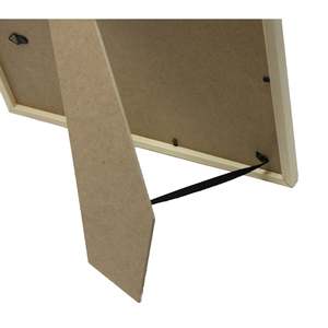 กรอบรูปไม้ขนาด 30 x 40 ซม. พร้อมเข็มหมุดเลียนแบบ ดีไซน์หรูหราและมีสไตล์ - Product Image 6