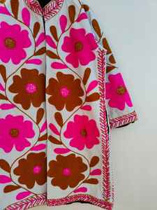 Veste florale bohème Suzani, faite à la main, brodée, longue veste en coton Suzani, veste longue artistique, vêtement unique de style bohème pour festival - Product Image 5