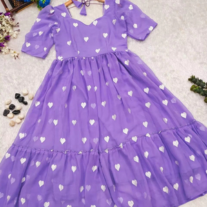 Ajuste perfecto y bonito para el verano Use el hermoso corazón en todo el Midi - Product Image 1